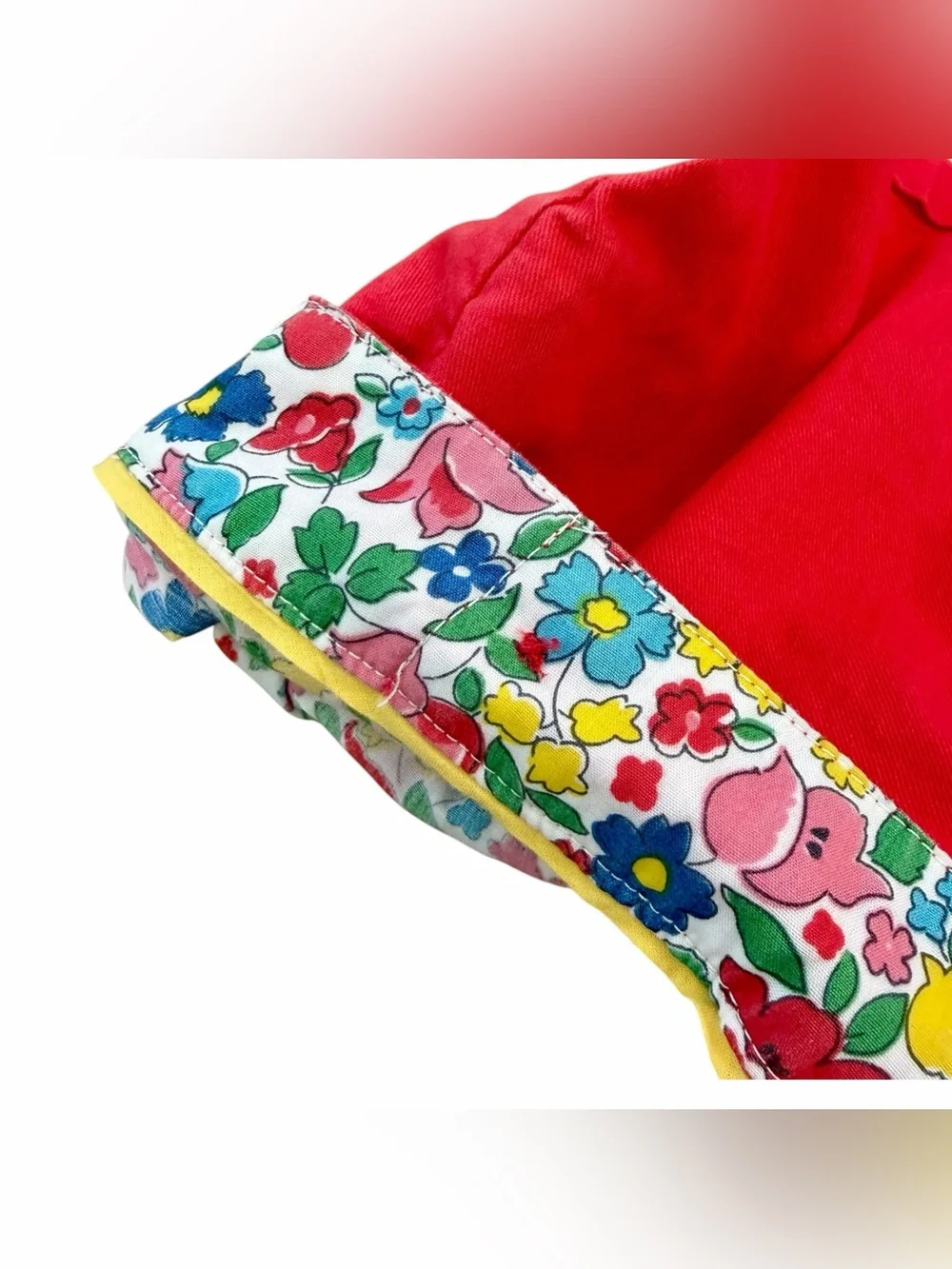Mini Boden Girls red floral buttoned shorts size 7‎